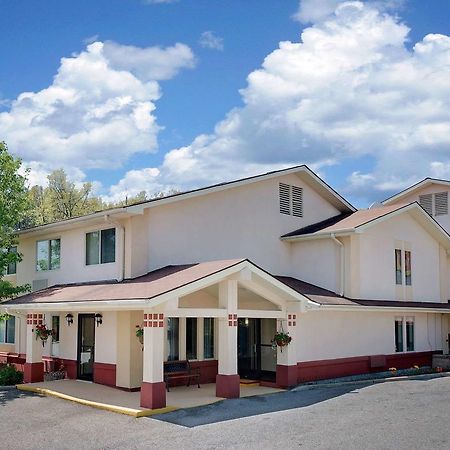 Super 8 By Wyndham Newburgh/West Point Stewart Intl Airport Motel Luaran gambar