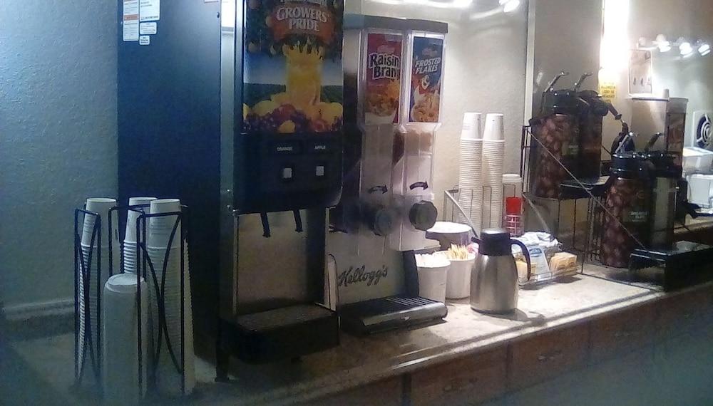 Super 8 By Wyndham Newburgh/West Point Stewart Intl Airport Motel Luaran gambar