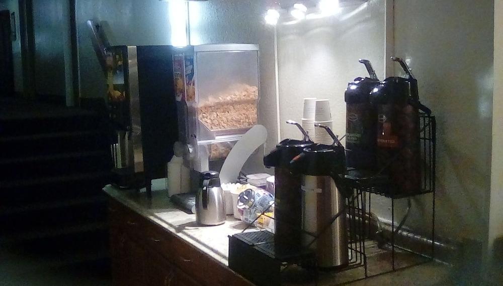 Super 8 By Wyndham Newburgh/West Point Stewart Intl Airport Motel Luaran gambar