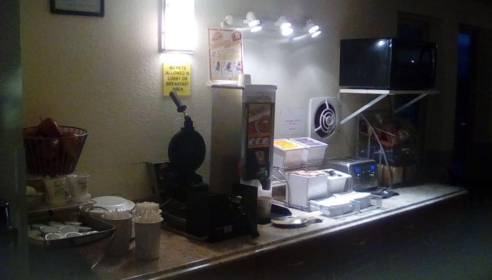 Super 8 By Wyndham Newburgh/West Point Stewart Intl Airport Motel Luaran gambar
