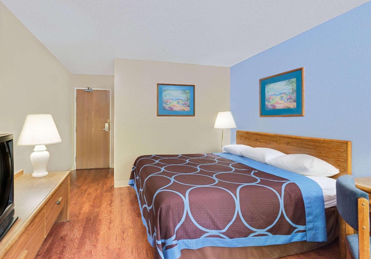 Super 8 By Wyndham Newburgh/West Point Stewart Intl Airport Motel Luaran gambar